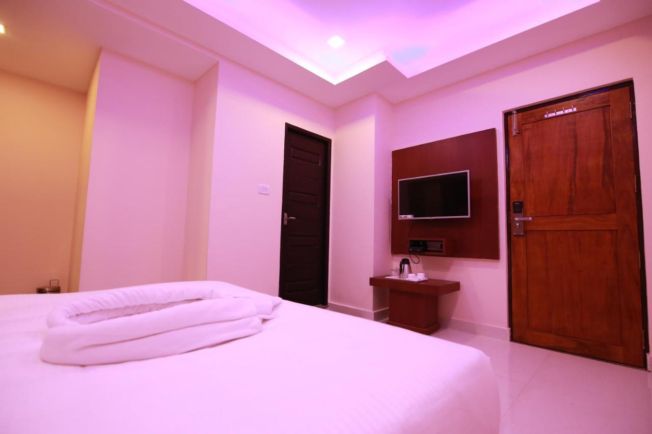 Hotel Apple Suites Bangalore Luaran gambar
